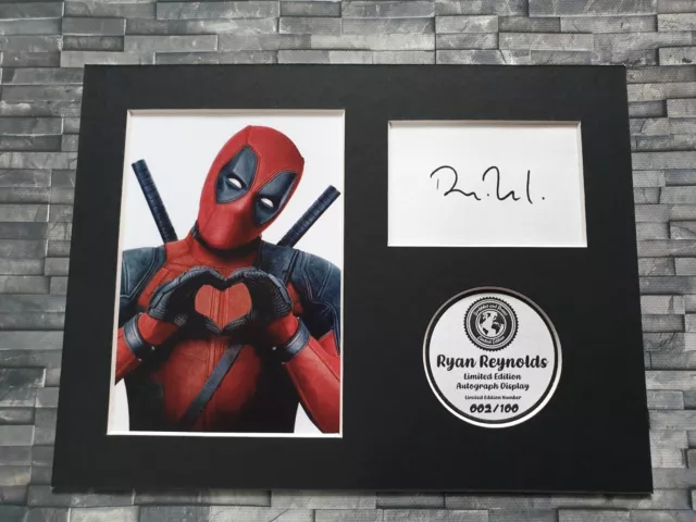 Ryan Reynolds - Deadpool - Signed Autograph Display - 8x6