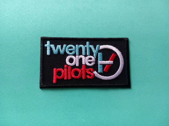 Rock Music Sew / Iron On Embroidered Patch:- Yellowcard (b) - Foto 5