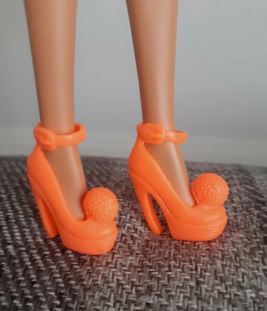 Barbie Doll Clothes. Fashionista Fab Accessory Orange Pom Pom Shoes Heels. NEW!!