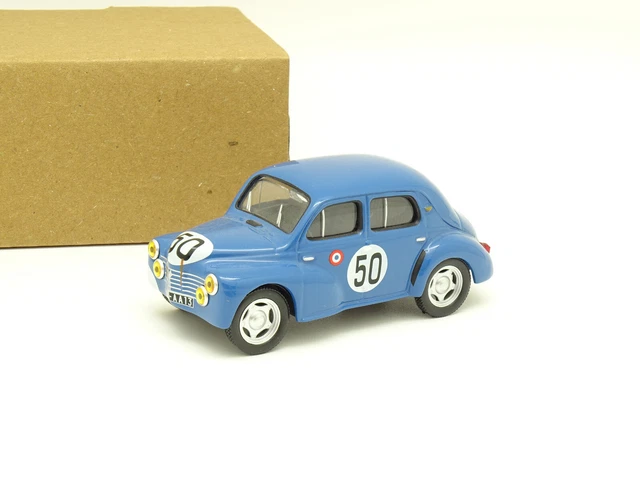 Modèle Réduit Renault 4 CV Le Mans 1949 IXO 1/43 - Boîte, Couleur Grise, Zamak - Occasion Comme Neuve