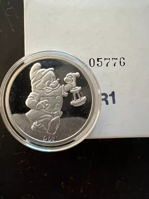 1 oz .999 Silver Disney DOC Snow White 50th Anniversary Coin + Box & COA