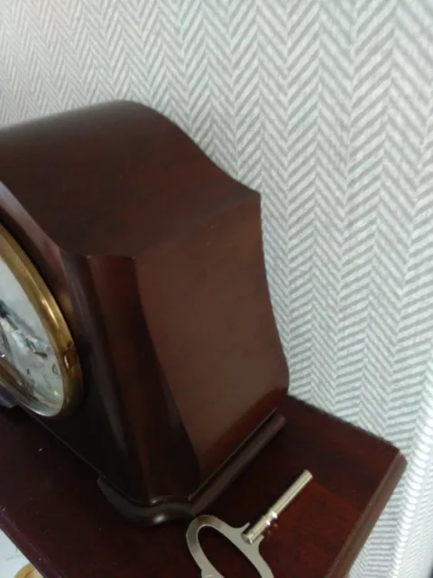 Vintage Smiths Enfield  Bakelite  Art Decor 8 Day  Striking Mantle Clock  V G C 2