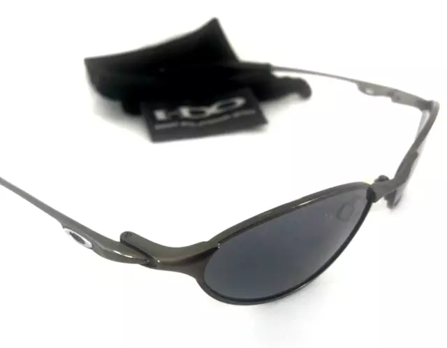 RARE OAKLEY TEASPOON SUNGLASSES Pewter Frames Silver Icons Black Iridium Lenses