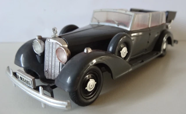 Miniature Rio 1/43 - Mercedes 770 K Cabriolet 1938 Grise - Occasion (bon état)