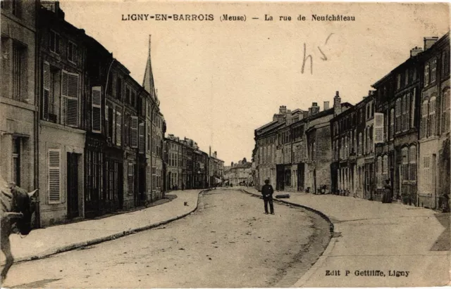 CPA Ligny-en-Barrois (Meuse) - La rue de Neucháteau (178934)