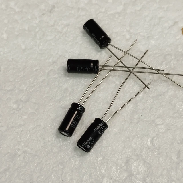 Lot De 4 Condensateurs Électrolytiques 47µF 25V – NOS (New Old Stock), Neuf