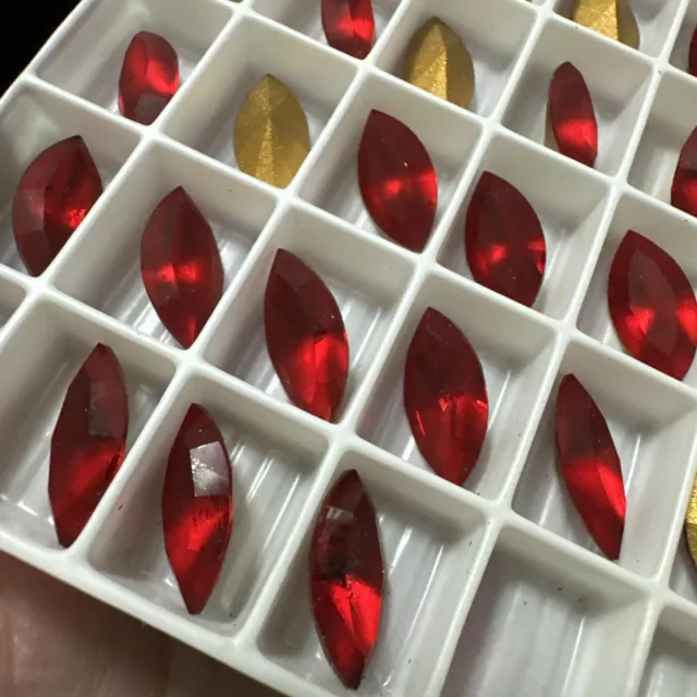 46 Vintage Swarovski (15 x 7 mm) Lt SIAM red 4200 Crystal Jewels Gold Foiled