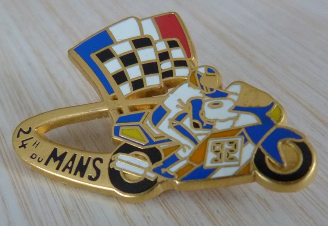 NO PIN'S RARE BROCHE RELIEF VINTAGE LE MANS LES 24 HEURS DU MANS MOTO 2002