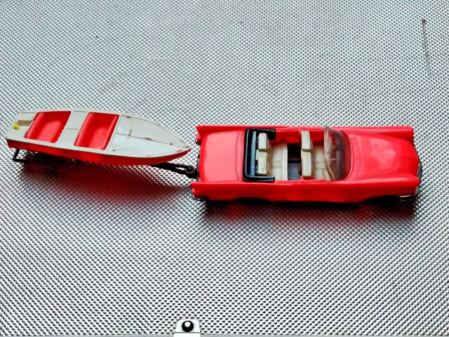 CHRYSLER NEW-YORKER VERT AVEC REMORQUE Porte Bateau Norev Plastique 1 43