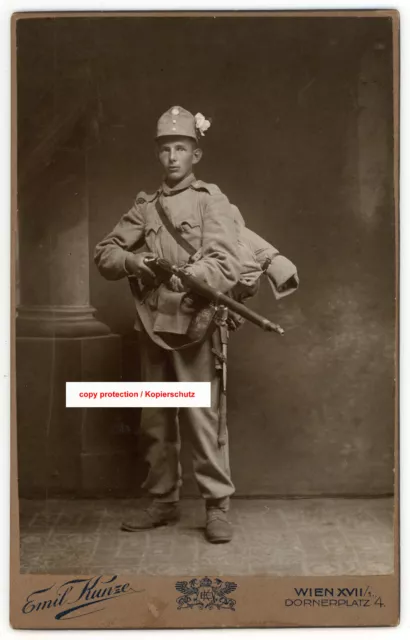 K.u.k. Foto Soldat,Ausrüstung,Montur,Feldflasche,kuk photo soldier,gear,canteen