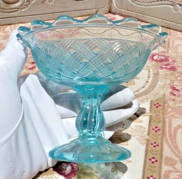 2 Verres Anciens De Dinette De Poupée - Portieux - Hauteur 3,8 Cm - Collection