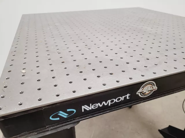 Newport Optics Table Model LW303B-OPT Lab 3