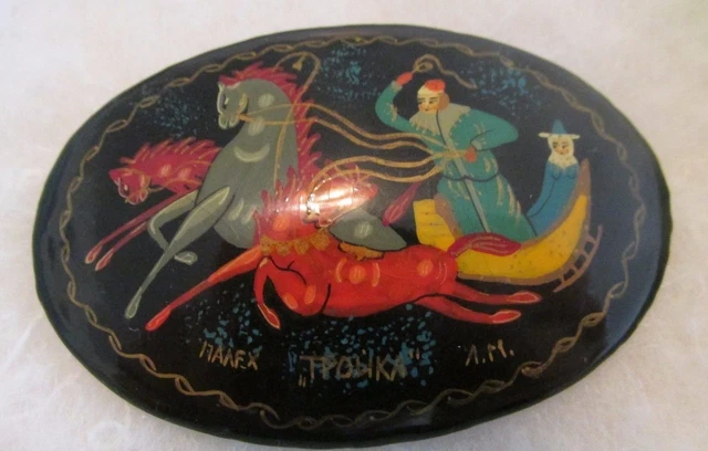 Russian Troika Pin Brooch Black Lacquer Oval Signed 3 Horse Sleigh Ride Boxed #2