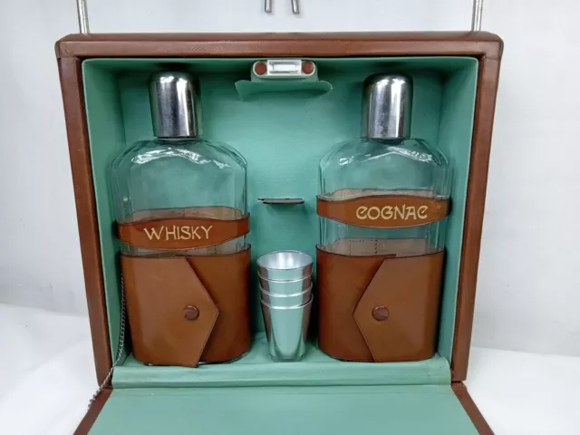 Mini coffret bar de voyage comprenant fiole à Whisky Cognac verres ancien Rare