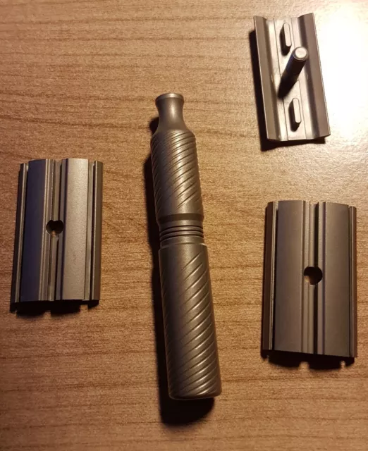 Timeless Safety Razor with 2 Base Plates: As new, OVP