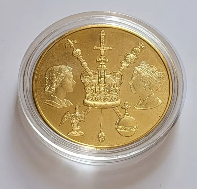 Queen Elizabeth II Diamond Jubilee Old Gold Coin Royal Family Spare The Crown UK 2