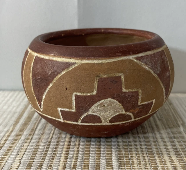 VINTAGE SAN JUAN Native American Art Pottery Bowl Vase New Mexico