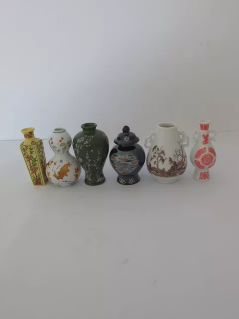 Franklin Mint Treasures Imperial Dynasties Miniature Porcelain Vases & Display