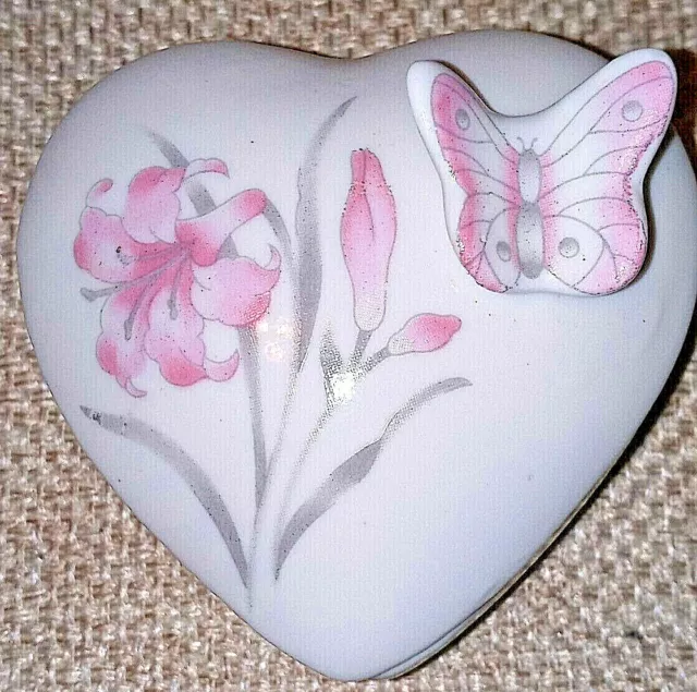 Ceramic Heart Shaped Candle Box Holder Butterfly Flowers Small Valentines BX37
