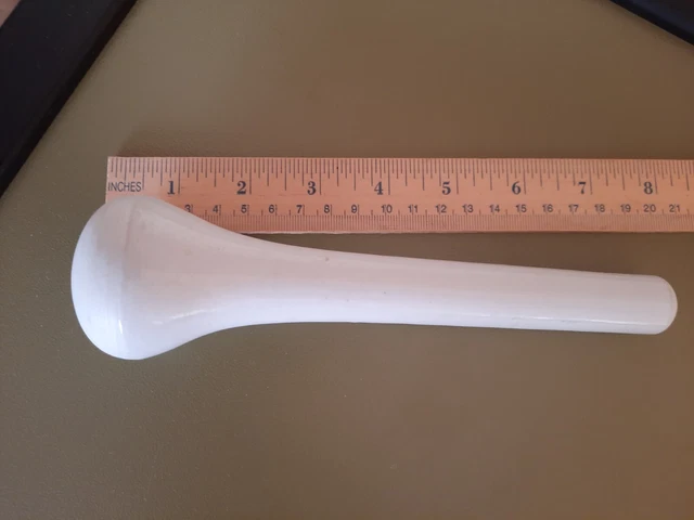 Altes Pistill /Stössel aus Porzellan, weiß,  Länge 19 cm aus Apotheke