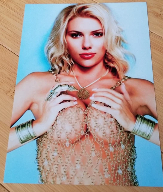 Scarlett Johansson - Cute Actress Chain link Dress PICTURE 5x7 PHOTO REPRINT