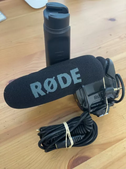 Rode Microphones VideoMic Pro Compact Directional Camera Microphone + Rode PG1