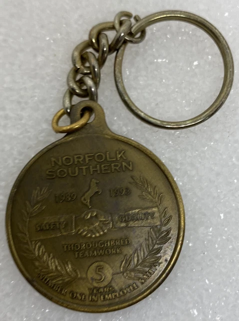 Norfolk Southern Thoroughbred 1989 1993 Harriman Advertise Coin Keychain Horses