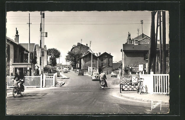 CPA Argenteuil, Passage à niveau, avenue de Verdun, vue de Bahnübergang