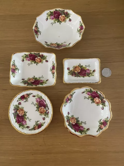 Royal Albert Old Country Roses Mint Tray Dishes, 1962.
