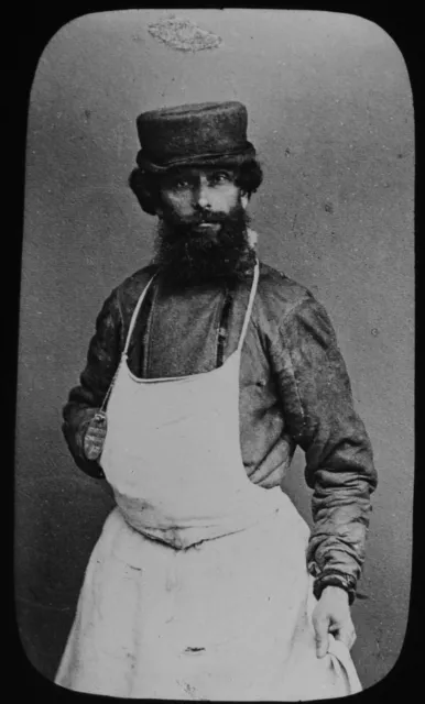 BEARDED MAN WEARING AN APRON C1890 OLD PHOTO Magic Lantern Slide RUSSIAN ?