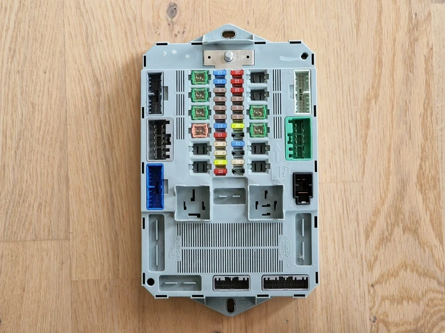 JAGUAR XF X250 Rear BCM CJB Fusebox 2013 2015 DX23 14D628 AG