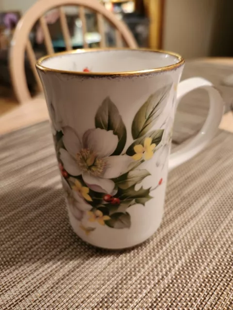 St. George,  coffee mug ,flower motif ,fine Bone China, made inEngland  vtg