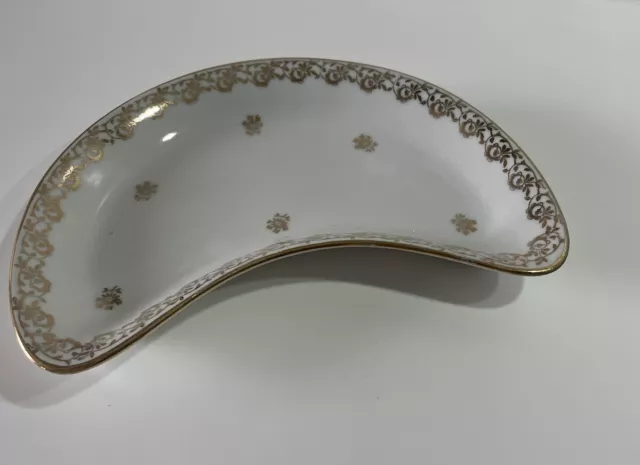 Joli Ravier en Porcelaine de Limoges Chastagner liseré or Forme Croissant Lune 2