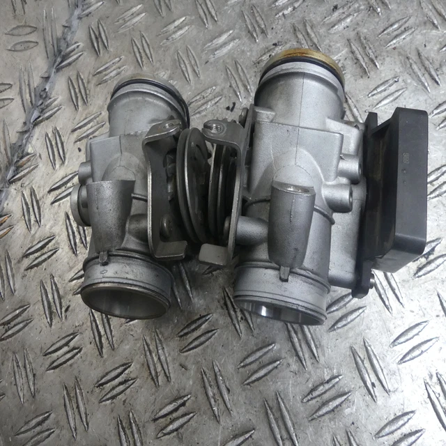 BMW R 1100 S Ez :0 1 Valvole a Farfalla Coppia Buono Bing 54800