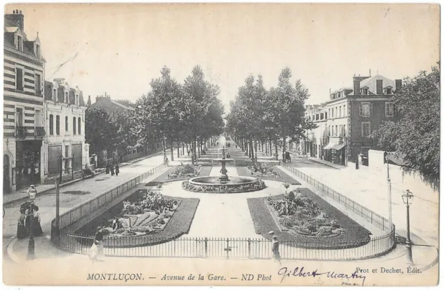 MONTLUCON 03 Avenue de la Gare CPA animée dos vert écrite pour la Hollande 1904