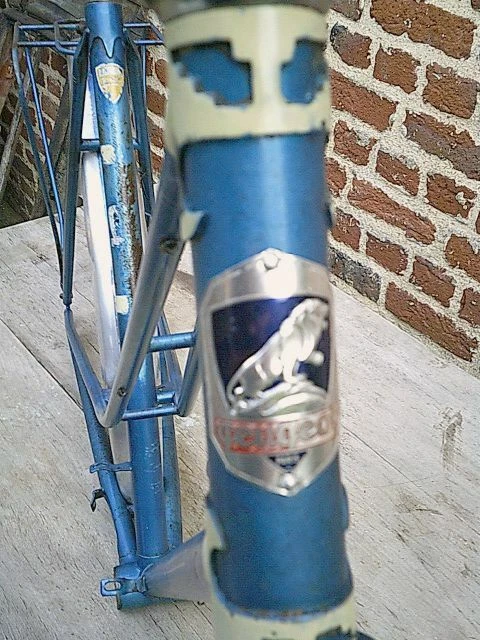 Graisseur Vélo Vintage Peugeot Années 1950 – Idéale Pour Vélo Route Et Randonneuse