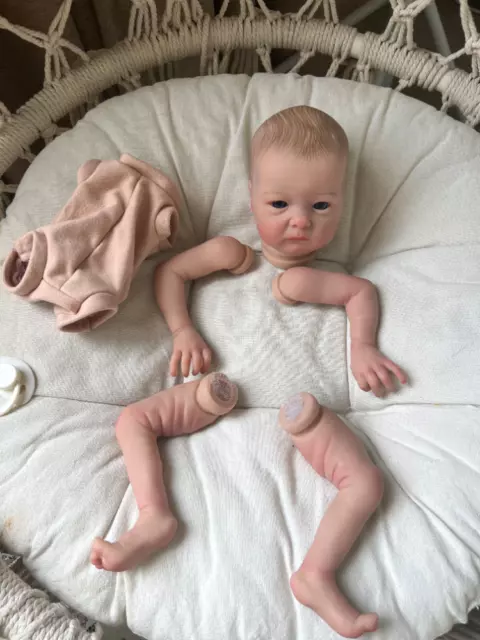 16inch Reborn Baby Doll Kits Already Painted Unfinished Newborn Cloth Body Eyes