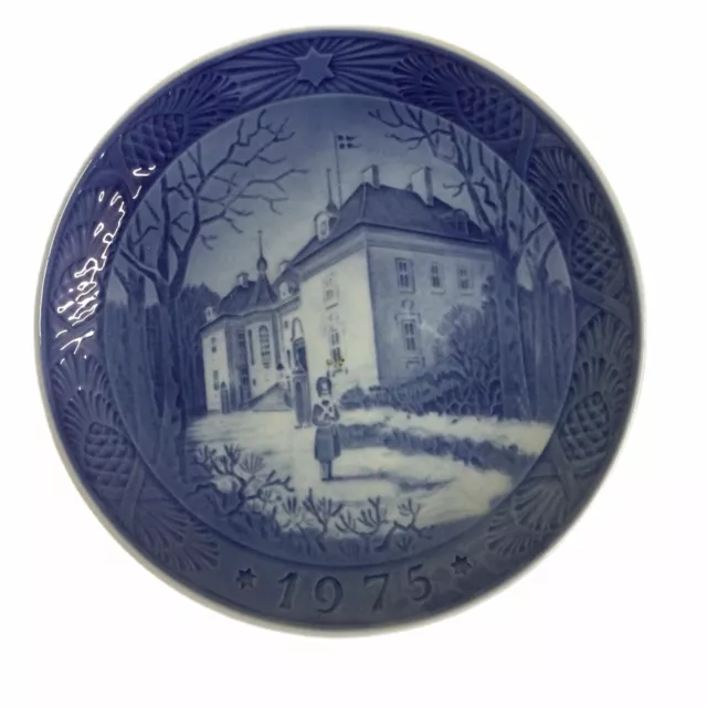 Royal Copenhagen 1975 Christmas Plate Porzellan