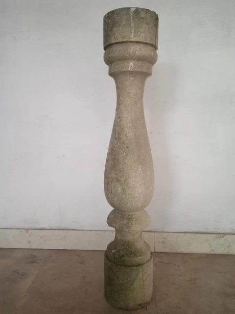 26 colonne da balaustra in pietra di Vicenza