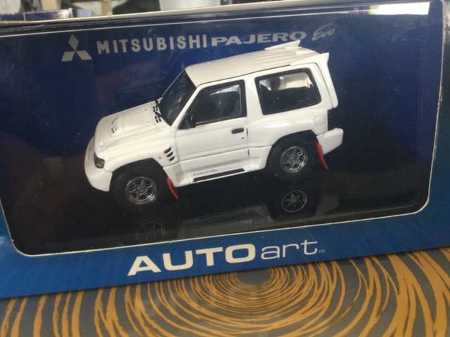 Auto Art 1/43 - Mitsubishi Pajero Evolution Noire • EUR 62,00