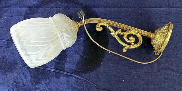 applique ancienne bronze ,pate de verre