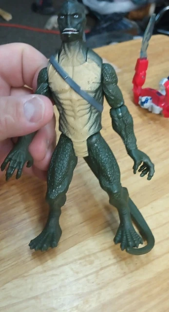 2012 Hasbro Marvel Legends Amazing Spider-Man  The LIZARD w/ Biting Action 6.5"