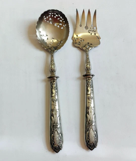 TRES BELLE SERIE DE 4 COUVERTS A MIGNARDISES EN ARGENT MASSIF MINERVE