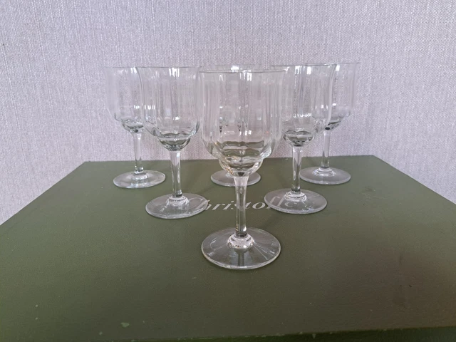 Belle Serie De 6 Verres A Vin En Cristal De Baccarat Modele Capri   (B)