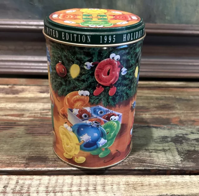 1995 Gummy Life Savers Limited Edition Collectors Christmas Holiday Tin Storage