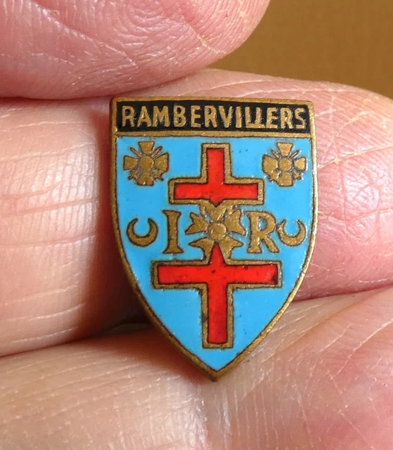 09h9 Ancien Insigne Badge Broche Cyclotouriste Cyclisme Solre Le