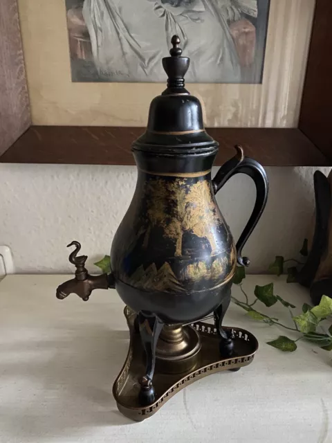 Zinn Alte Teekanne mit friesischen Motiven Höhe 48 cm
