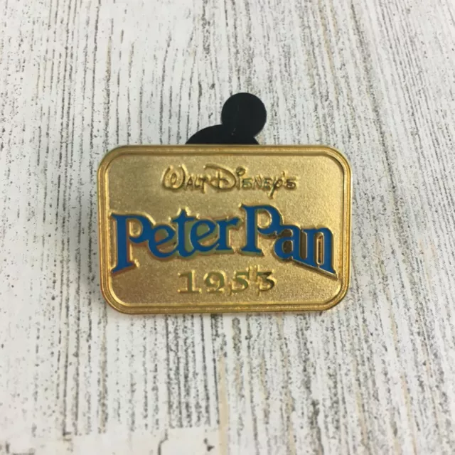 WDW Disney Cast Lanyard Series Peter Pan Marquee Pin Gold 12239