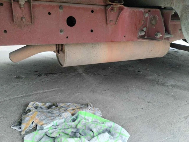 TUBE ARRIERE ECHAPPEMENT Pour IVECO DAILY FURG N 35 C 15 Caja Cerrada tube-arriere-echappement-pour-iveco-daily-furg-n-35-c-15-caja-cerrada