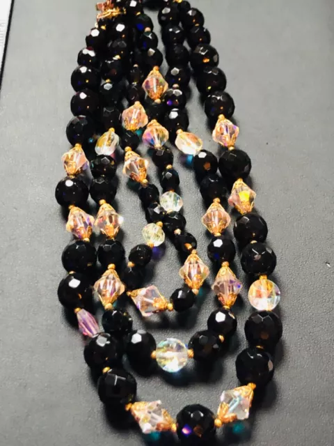 GORGEOUS Estate Jet Black AURORA BOREALIS GLASS CRYSTAL Beaded Vintage Necklace